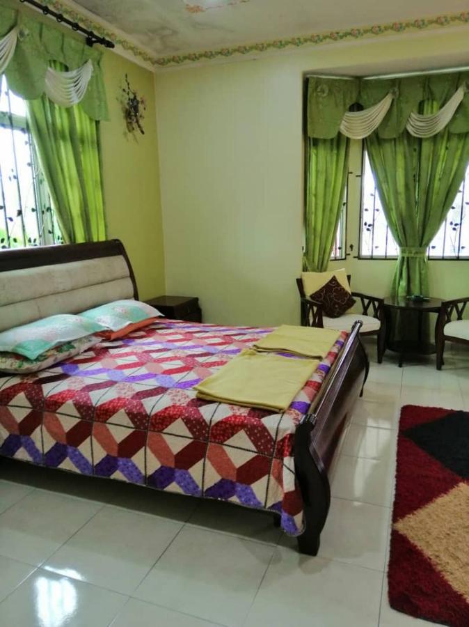 Hawwa Sara Muslim Homestay Malacca Εξωτερικό φωτογραφία